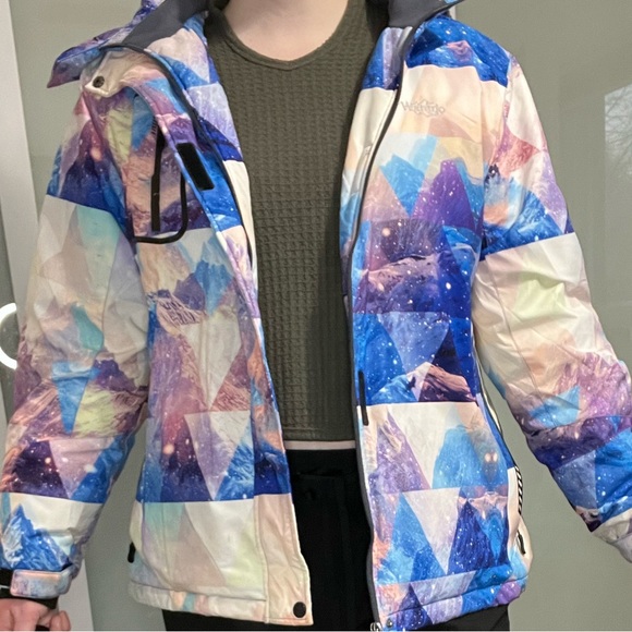 Cute colorful ski jacket - Picture 7 of 7